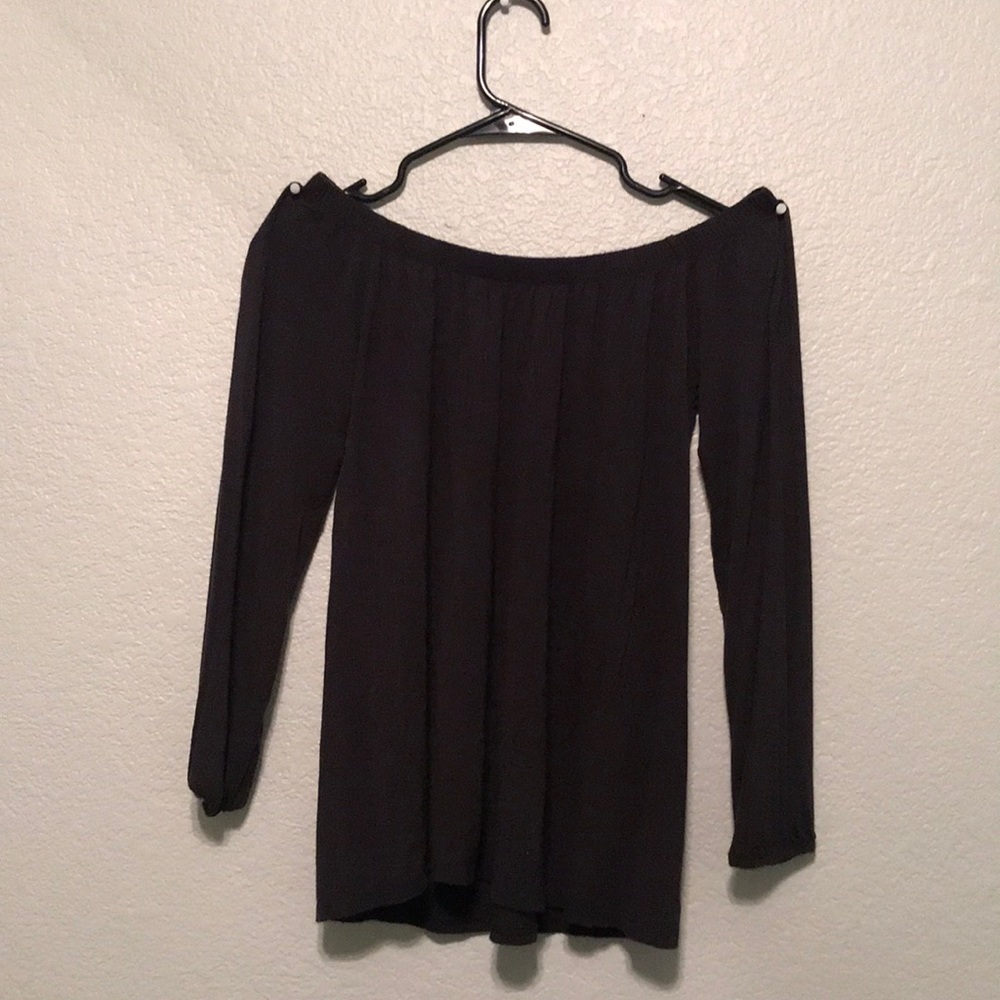 Off the Shoulder Hollister Top